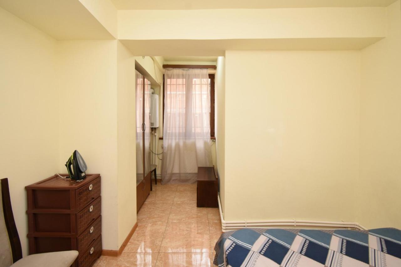 A&X Hostel&tours Erivan Exterior foto
