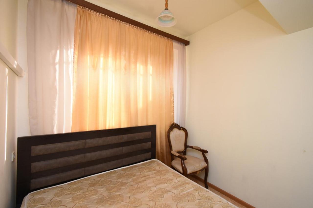 A&X Hostel&tours Erivan Exterior foto