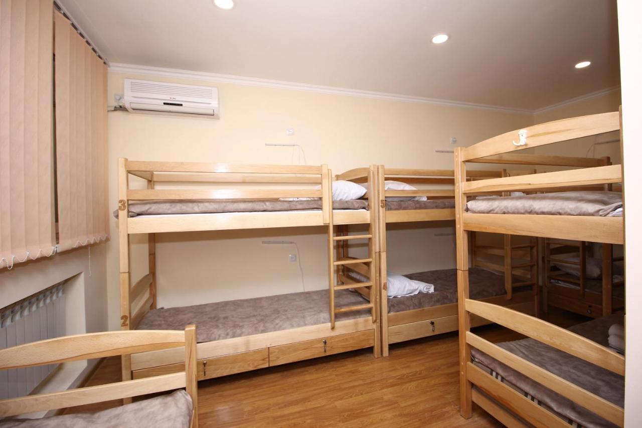A&X Hostel&tours Erivan Exterior foto